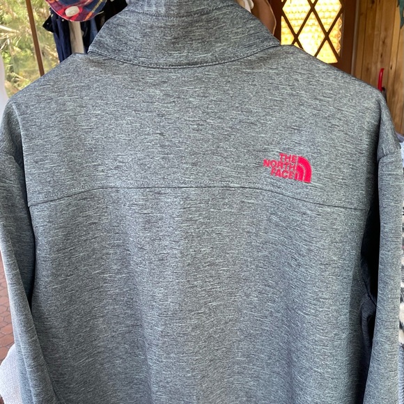 Men's "The Northface Jacket",size large. - Picture 4 of 4